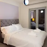 Ag Rodon, Seaview Apartman