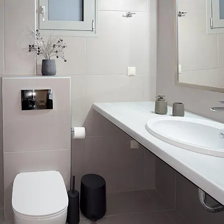 Ag Rodon, Seaview Aria