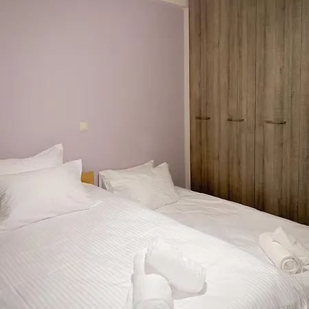 Ag Rodon, Seaview * Aria